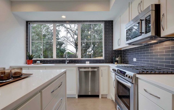 Richcreek Condo<br /></noscript>Mezger Homes